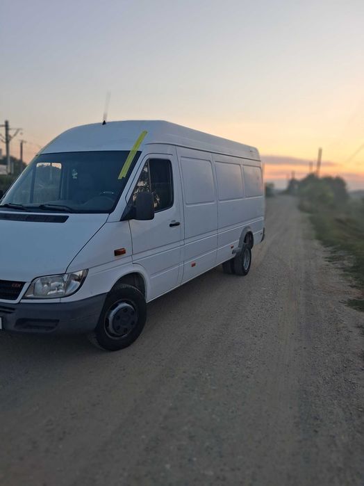 Mercedes-sprinter 413