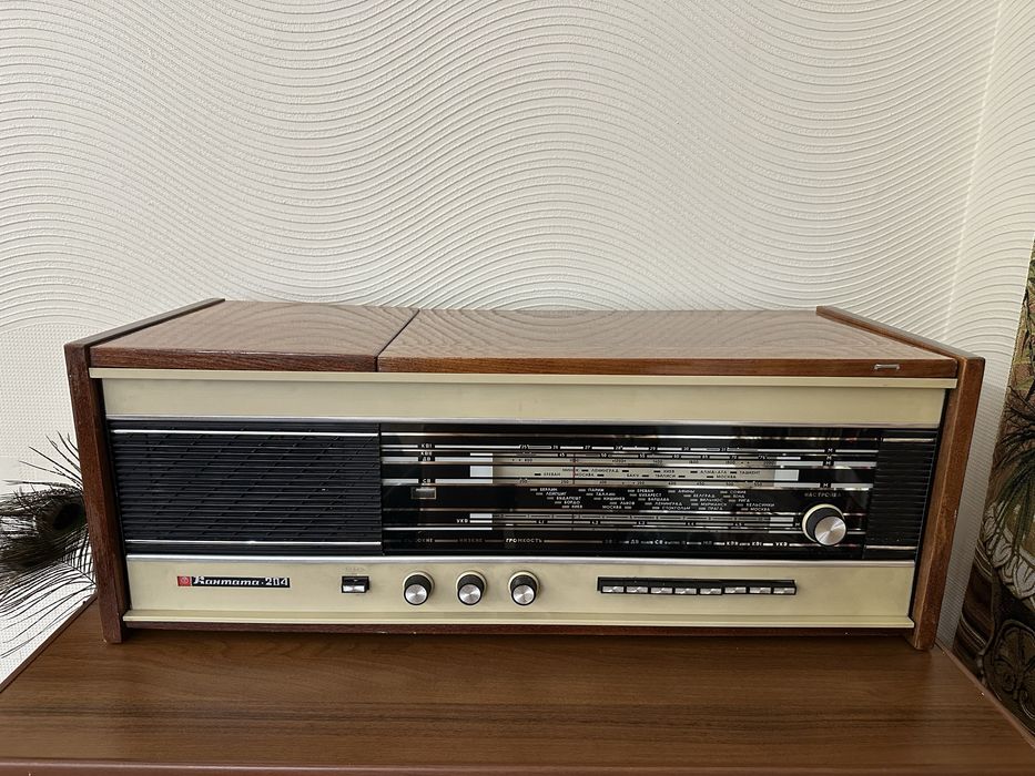 Проигрыватель Кантата 204