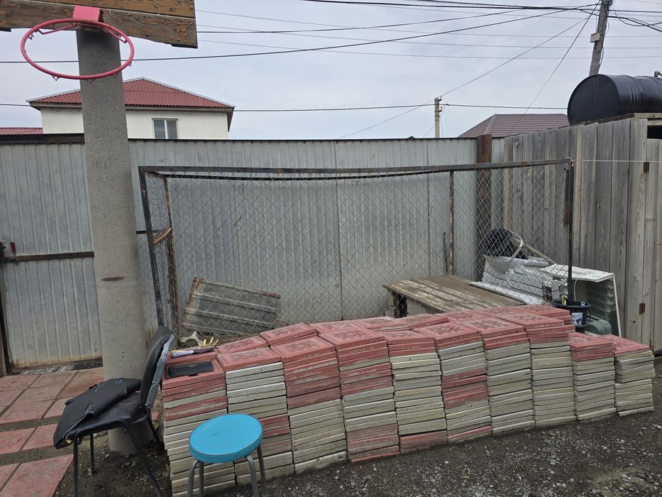 Продам вальер с будкой