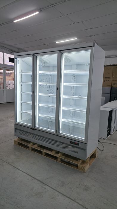 Вертикална хладилна витрина 188