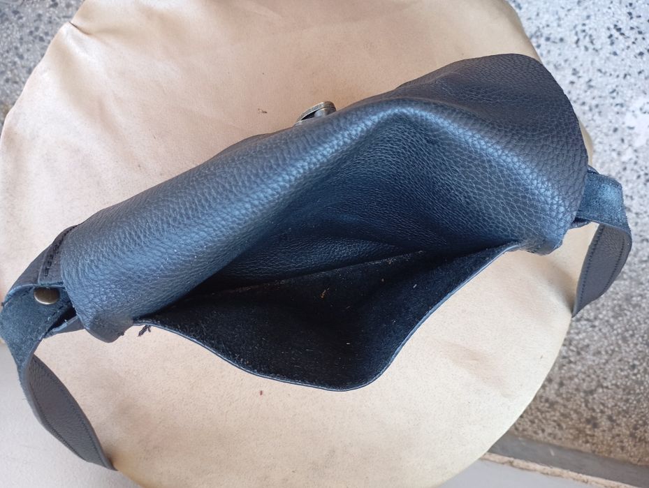 Нова Бутикова дамска чанта естествена кожа