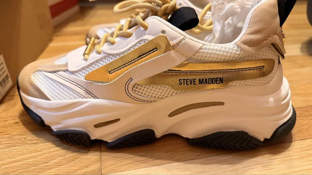 Нови маратонки Steve Madden