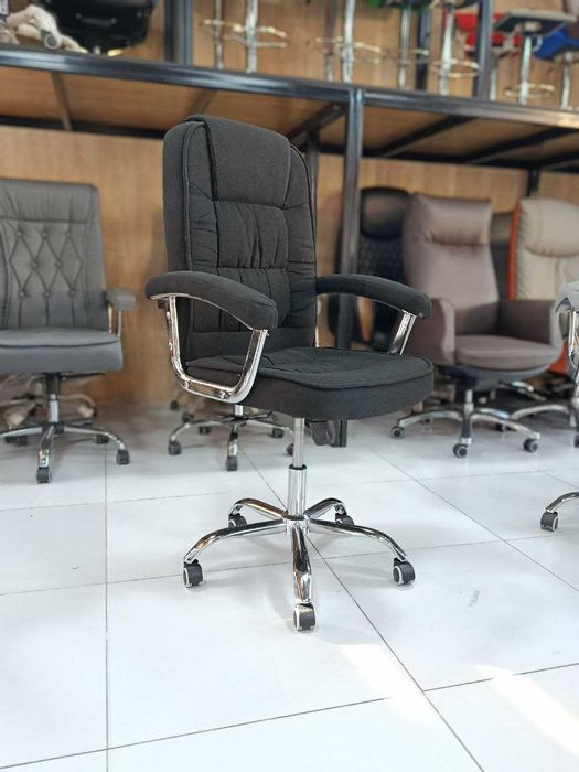 Кресло для  офиса и дома - LEO ткань