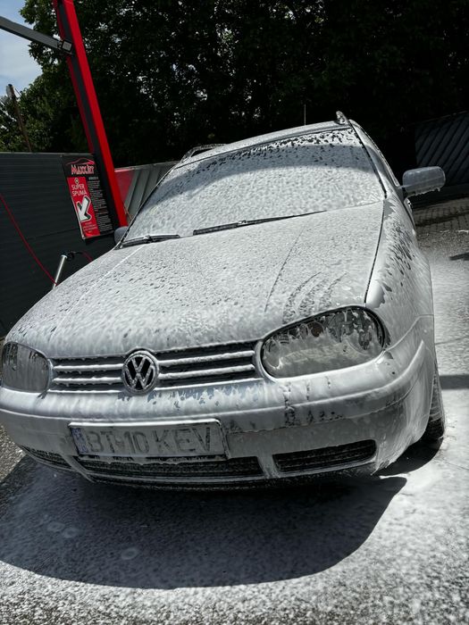 Vand/Schimb golf 4 breack, 1.6 16V. Detalii in privat.