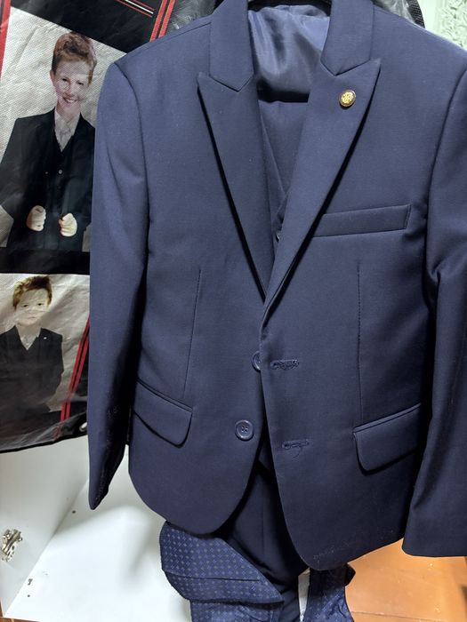 Школьная форма для нулевого класса или первого класса