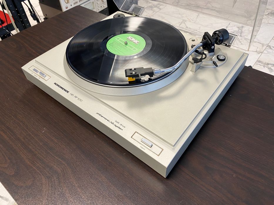 Грамофон Nordmende Made in Germany