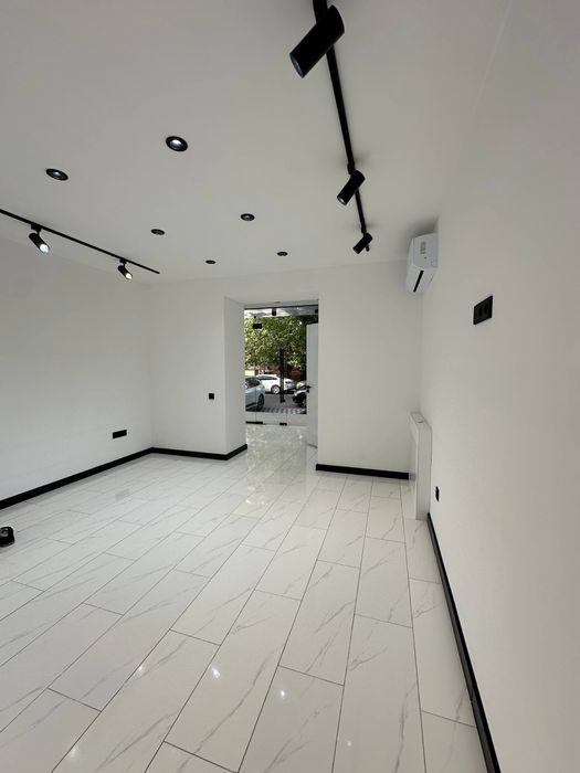 Мирабад | ЦУМ, Патрики | Коммерция 100м² Первая линия