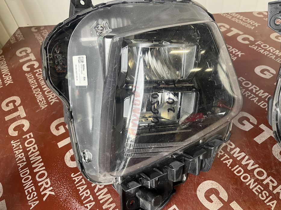 Фар Hyundai Tucson 2022-