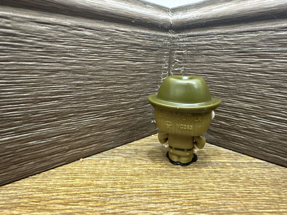 Фигурка «очень странные дела»