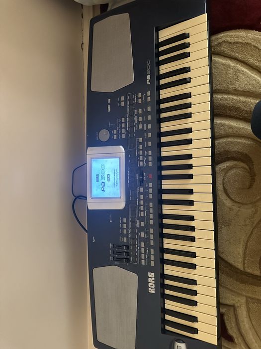 Korg PA500 sintezator srochno sotiladi