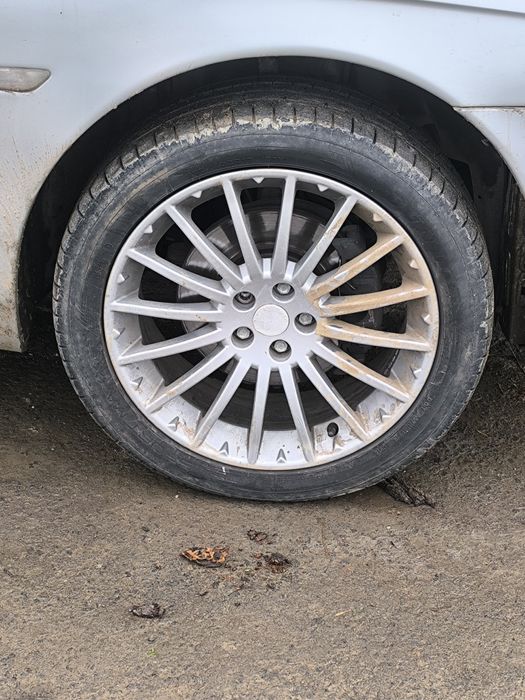 Продавам джанти за алфа Ромео