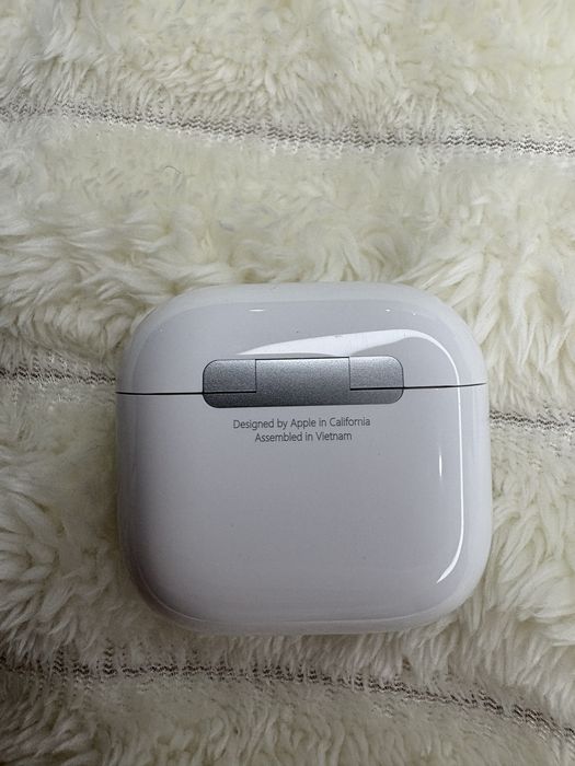 Căști Apple Airpods 4 cu ANC – NOI, sigilate, sunet premium