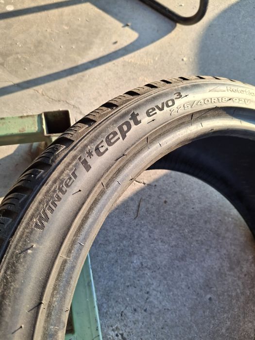4 Anvelopele de iarnă 225 40 r18 Hankook
