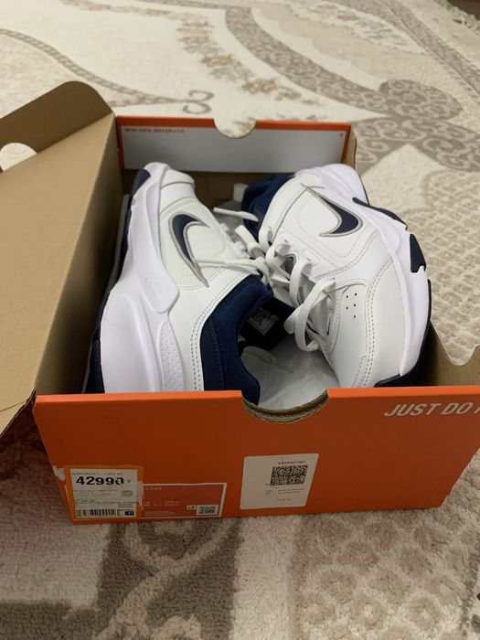 Nike кроссовка оригинал