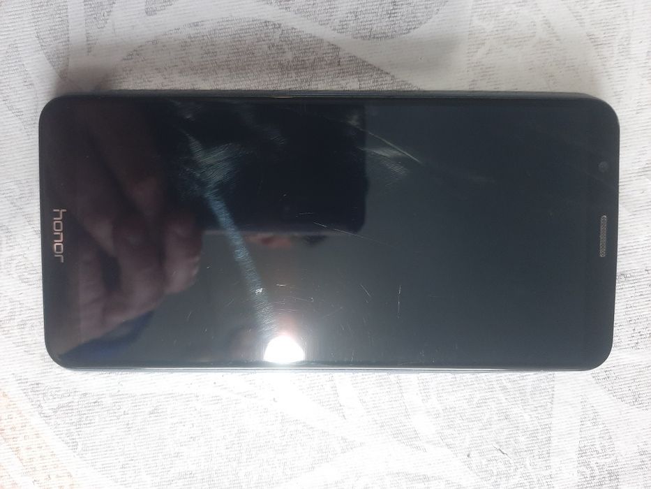 Продам на запчасти  HONOR 7X