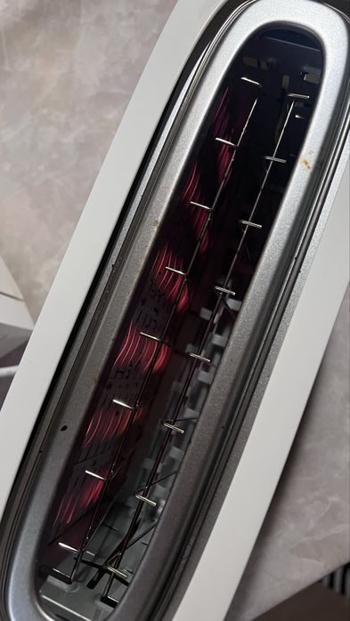 Prajitor paine Toaster Philips 3000 alb HD2590