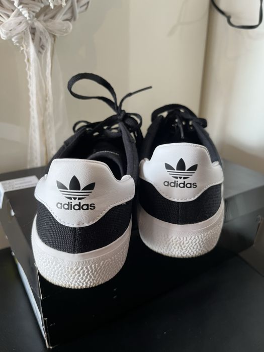 Кецове от плат Adidas 3MC номер 42