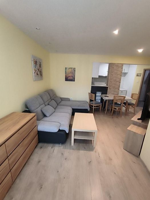 Дава се под наем Двустаен апартамент в София, Младост 4 - 57 кв.м за 568.14 € - Снимка #1