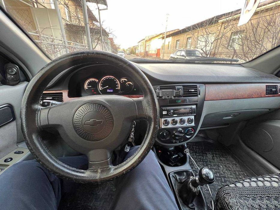 Продается Chevrolet Lacetti 1.8 2009 года  надежный спутник на дороге!