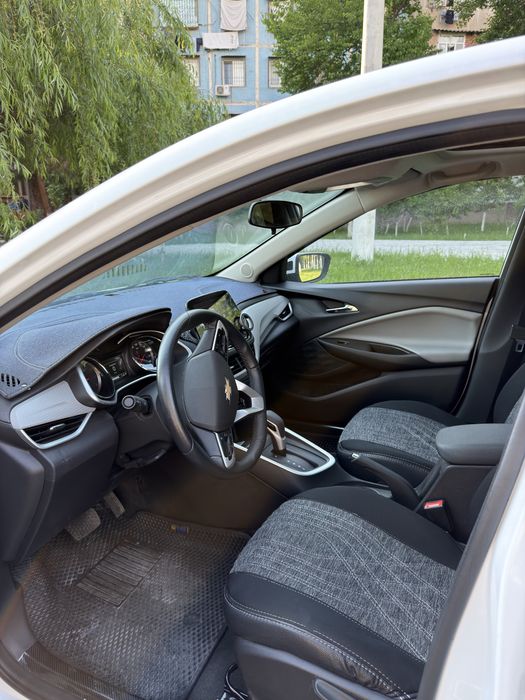 Onix premier plus 2025 yil