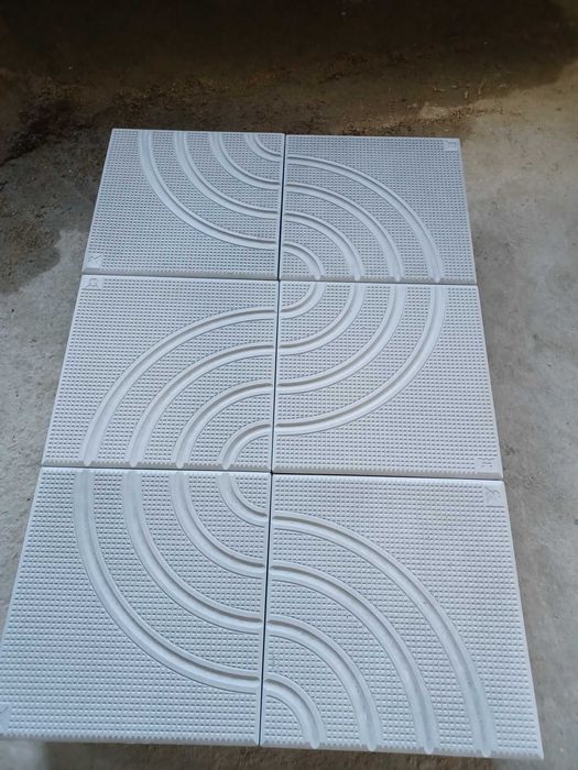 Производство на бетонови тротоарни плочки и градински бордюри и други