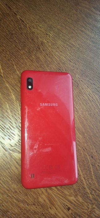 Самсунг А10 телефон