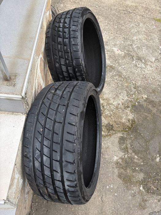 Гуми 235/35/19 летни комплект или поотделно