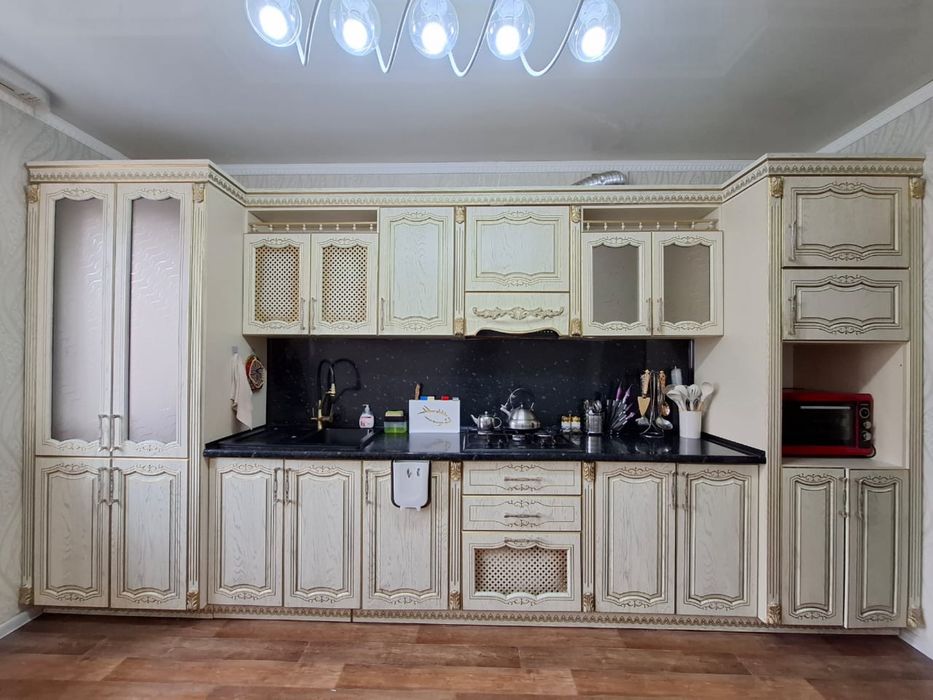 Продается Күхонный гарнитура