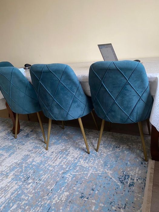 Стулья продам качественные.