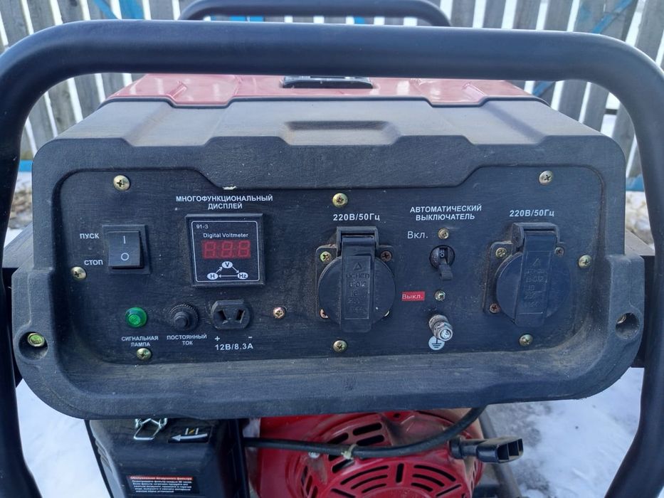 Бензиновый генератор