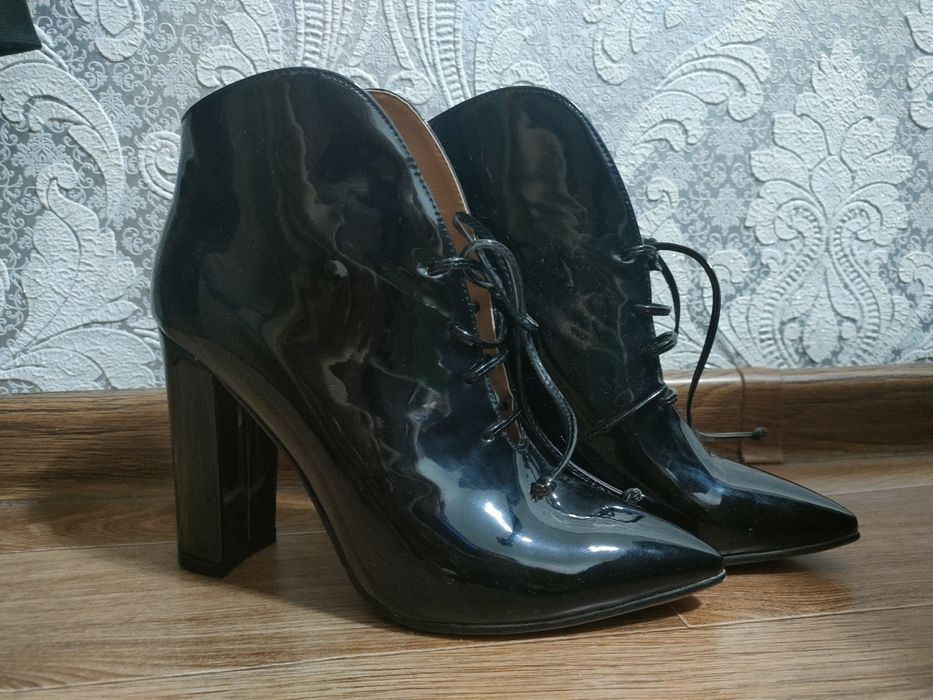 Лакированные Баттльоны