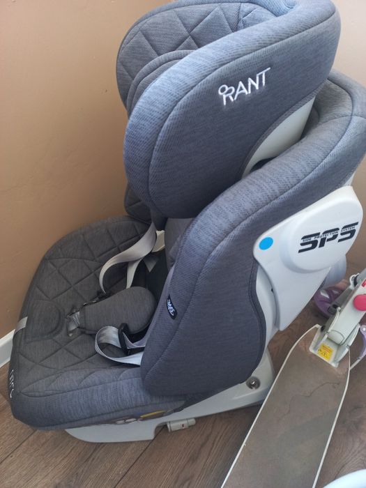 Продам детское автокресло для машины