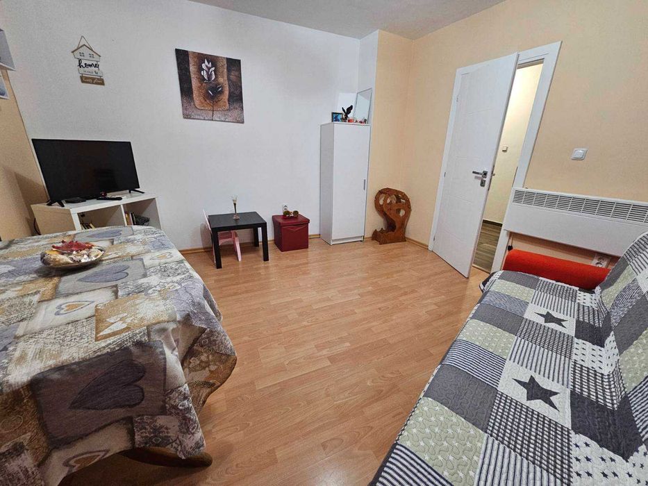 Тристаен, обзаведен апартамент, Гръцка махала, гр.Варна