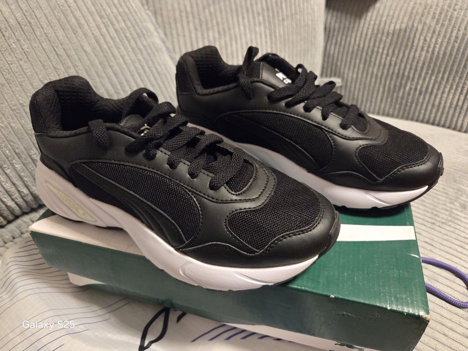 Vând Adidași Puma Cell