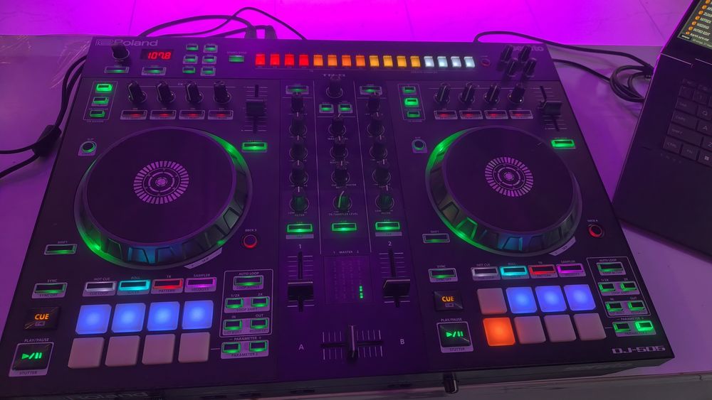 Roland 505 dj serato dj pro