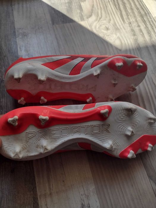 Детски футболни бутонки adidas Predator 42 номер