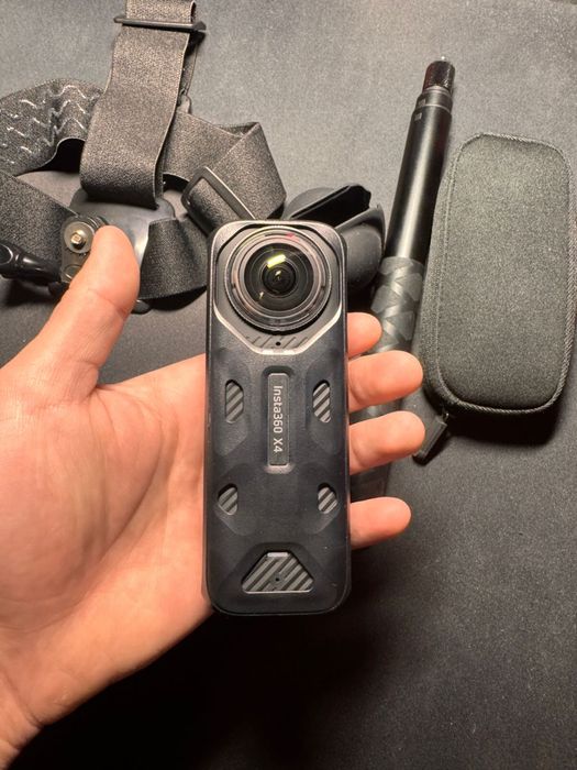 Продаю insta360 X4