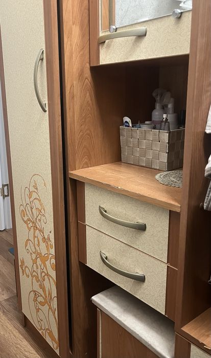 Продаётся прихожая в хорошем состоянии