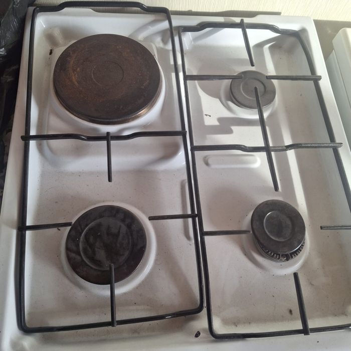 Продам газ плиту