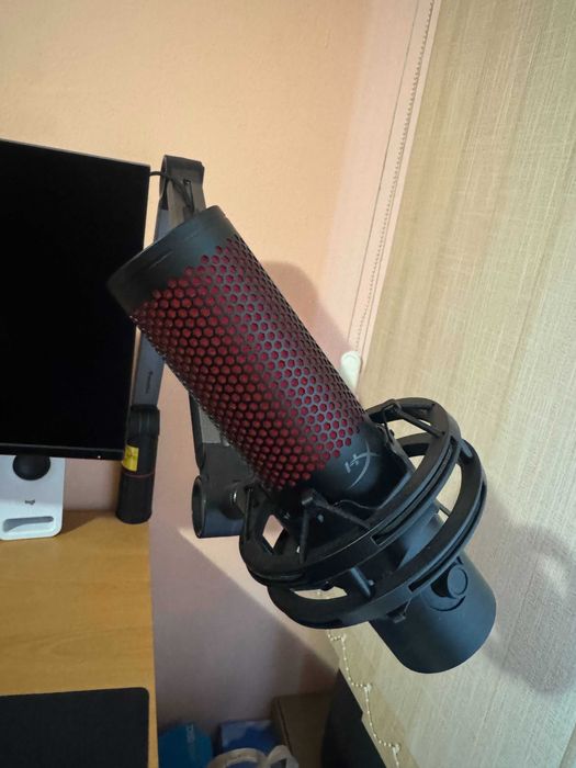 Микрофон HyperX QuadCast 2 черен