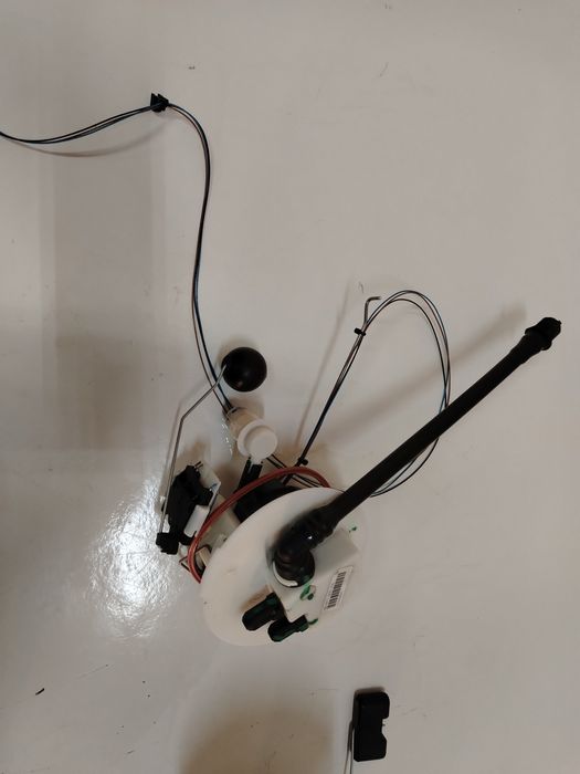 Pompa motorina rezervor litrometru A4 B8 CNH CNHA 4x4 Quattro