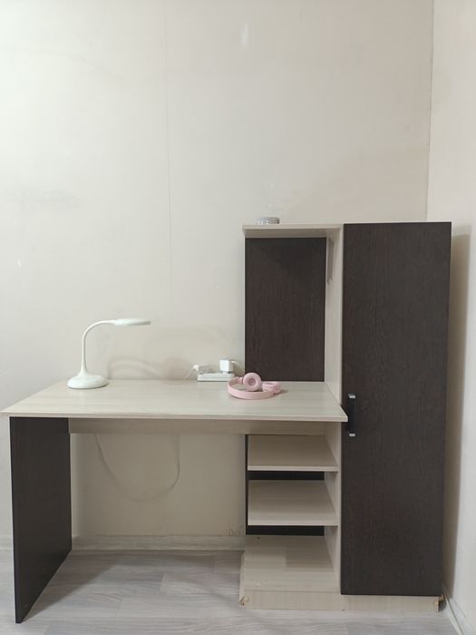 Продам письменный стол