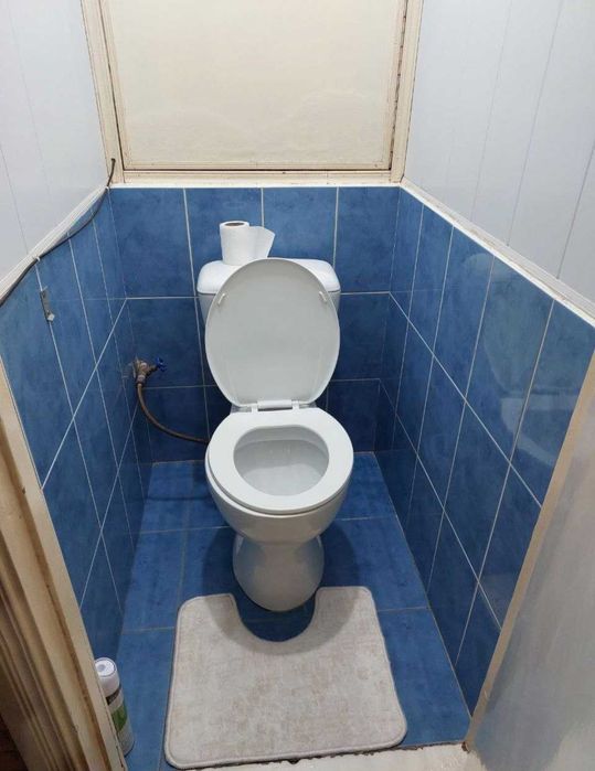 Ялангач Ширин бозор 2/3/4 срочно сотилади