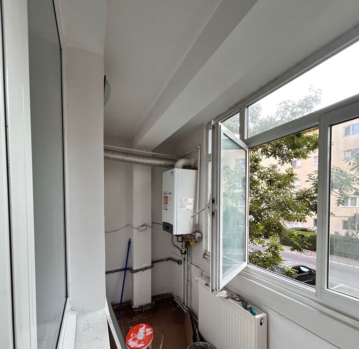 Închiriez apartament