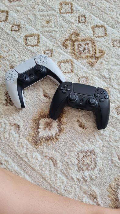 Продам Sony Playstation5 б/у