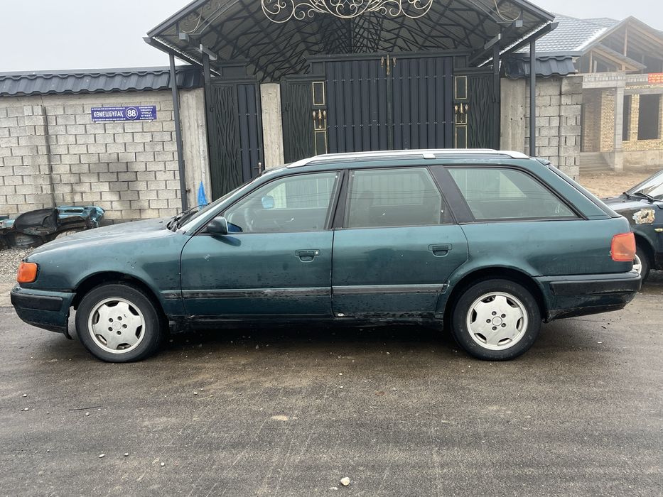 Продам ауди с4 универсал