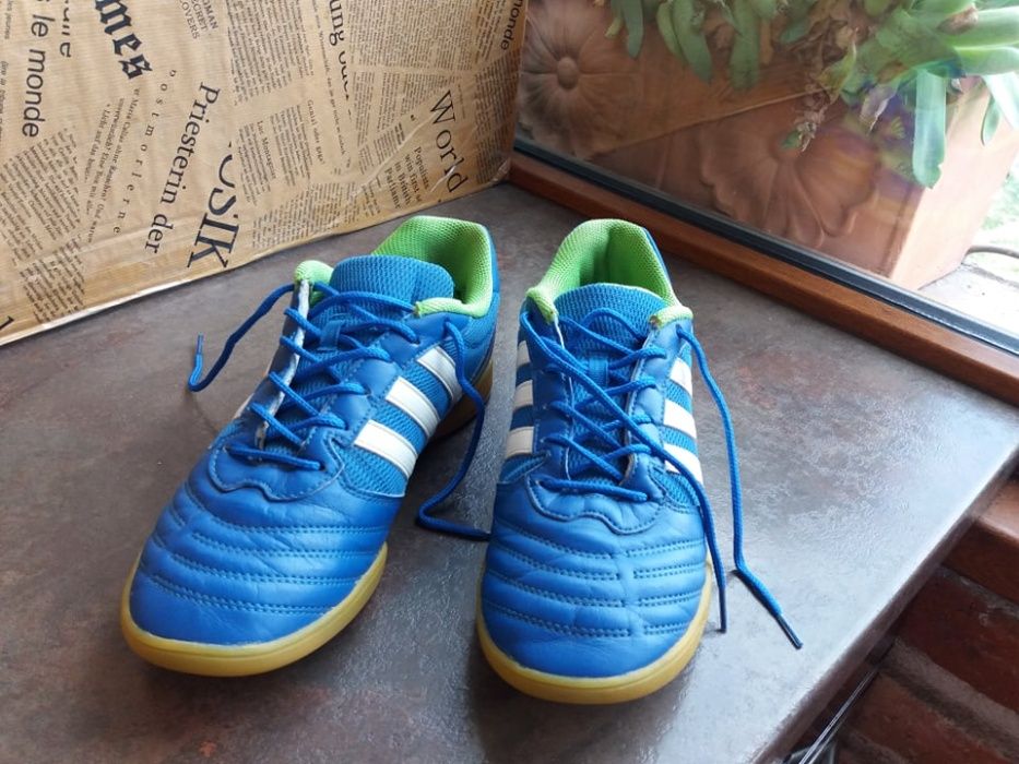 детски маратонкиAdidas кецове,футболни обувки,адидас,номер 38 за момче