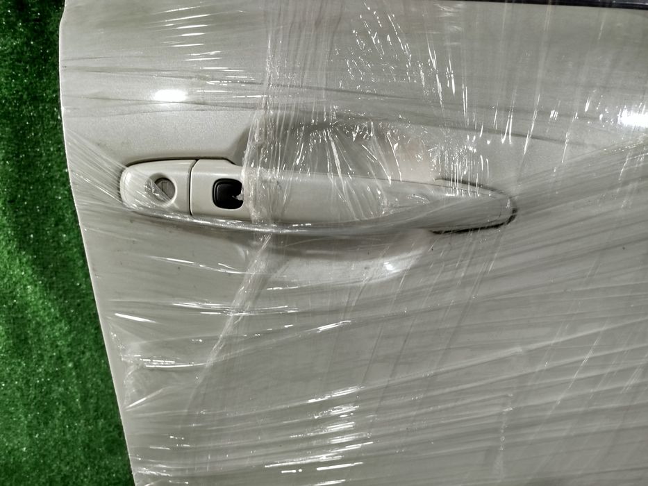 Camry 40 дверь передняя правая