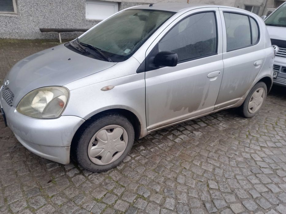 Toyota Yaris-на части