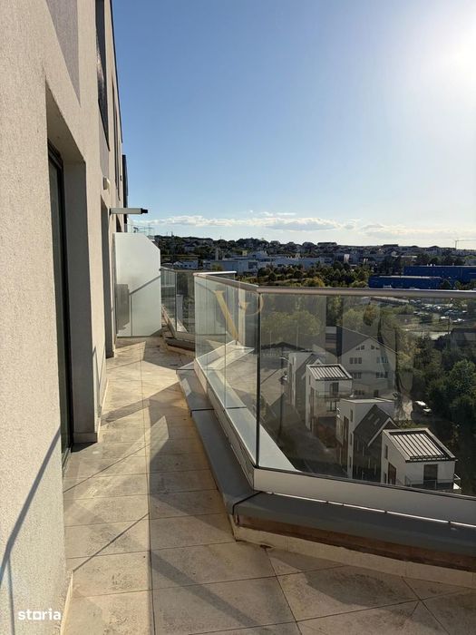 Penthouse pe 2 niveluri | 3 camere | 2 parcari | terasa | M. Romanul
